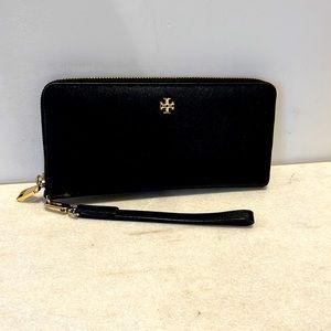 Tory Burch black wallet